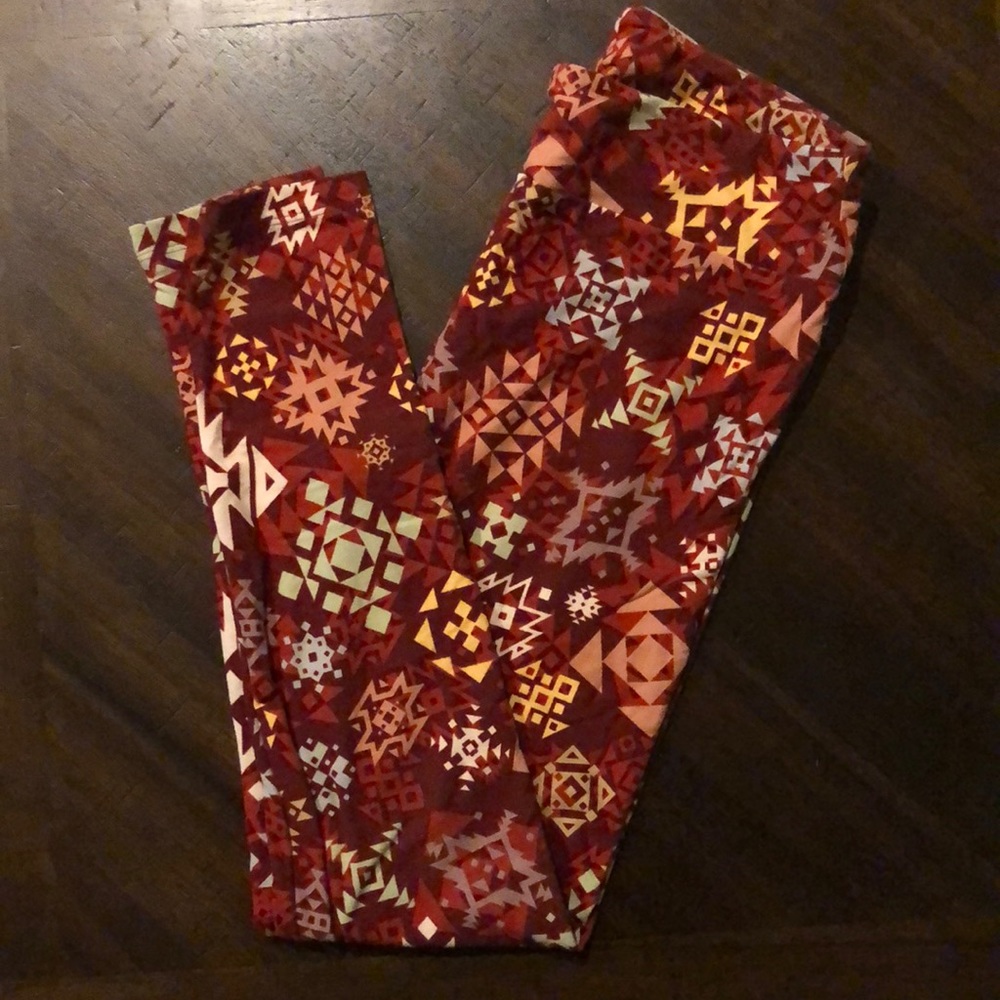 Lularoe geometric tribal print leggings